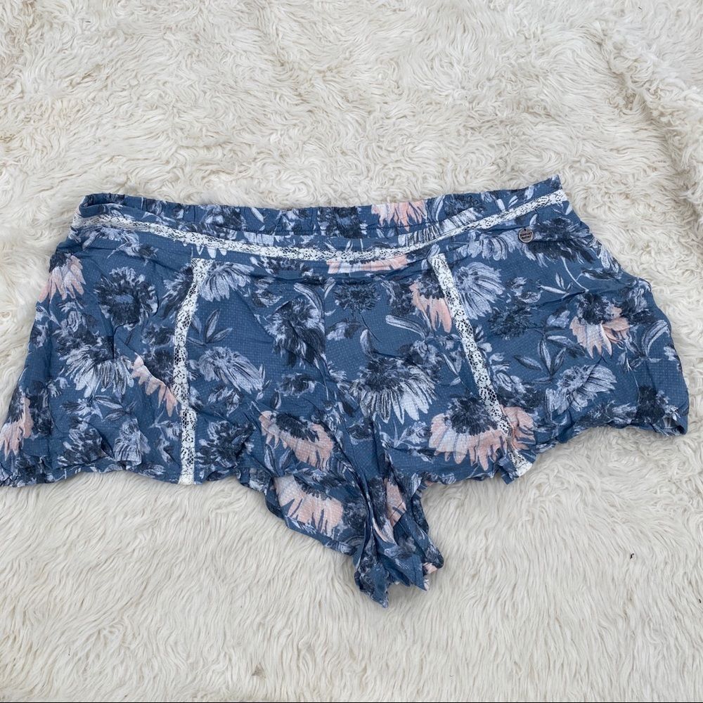🐇 Midnight Bakery Shirt Bottoms Floral Lace Medium